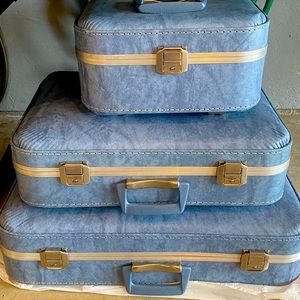 1960’s Vintage Nesting Luggage Set (Hard Case)